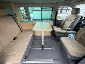 Office with tilt seats Office with tilt seats